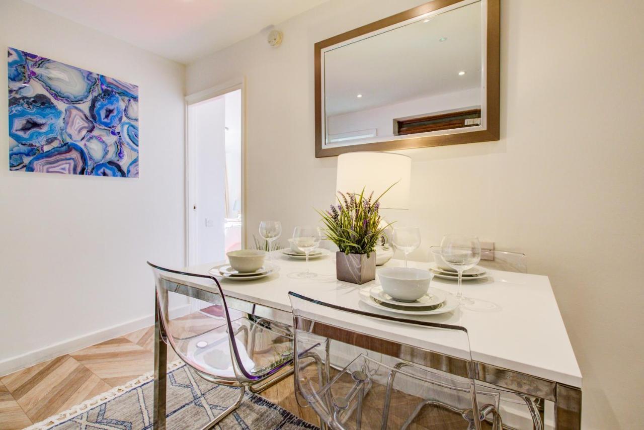 3-Bedroom, 3-Baths Apartment In Super Posh Marylebone, Central London, W1 Exterior foto